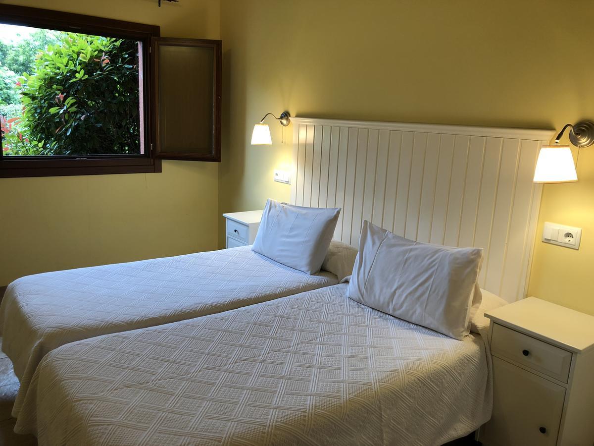 Apartamentos El Guindal Tapia De Casariego Luaran gambar